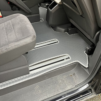 Ворсовые коврики на Volkswagen Multivan (T7) 2021&nbsp;-&nbsp;2026 в Балашихе