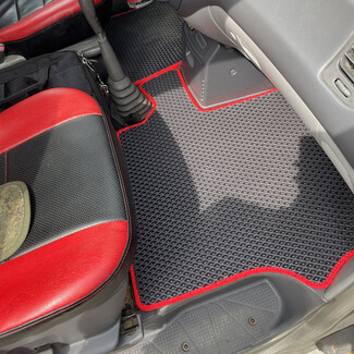 Ворсовые коврики на Mitsubishi Space Gear 1994&nbsp;-&nbsp;2007 в Балашихе