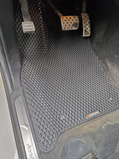 Коврики на Jeep Grand Cherokee (WK2) 2010 - 2022 в Балашихе