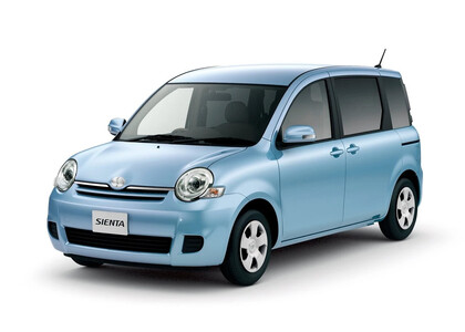 Коврики на Toyota Sienta I 2003 - 2015 в Балашихе